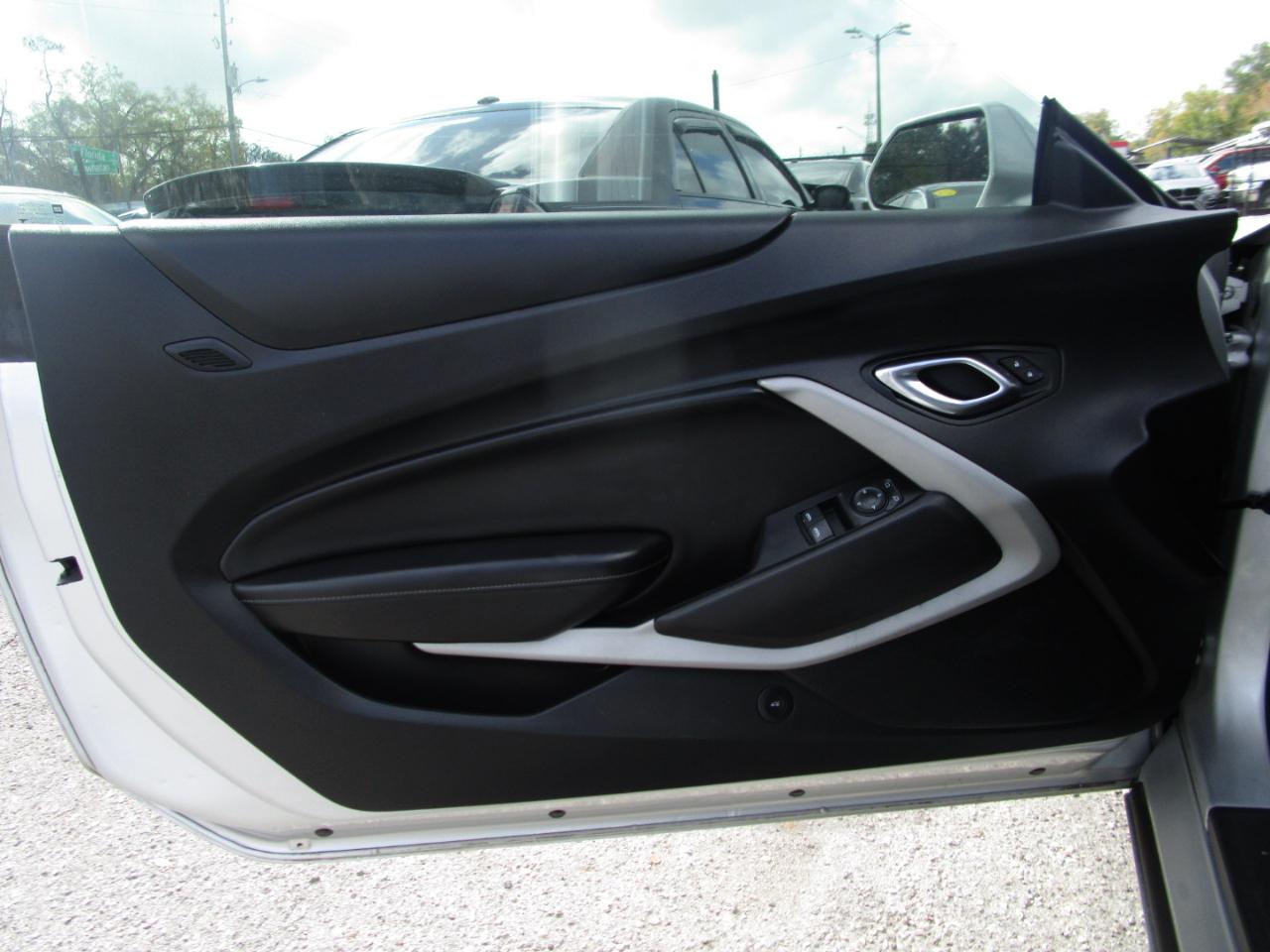 Chevrolet Camaro 1LT Coupe 8A 2018