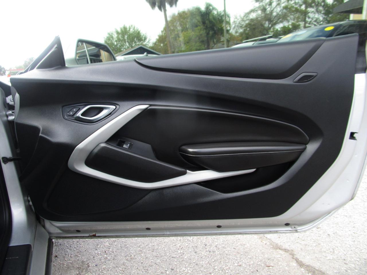 Chevrolet Camaro 1LT Coupe 8A 2018