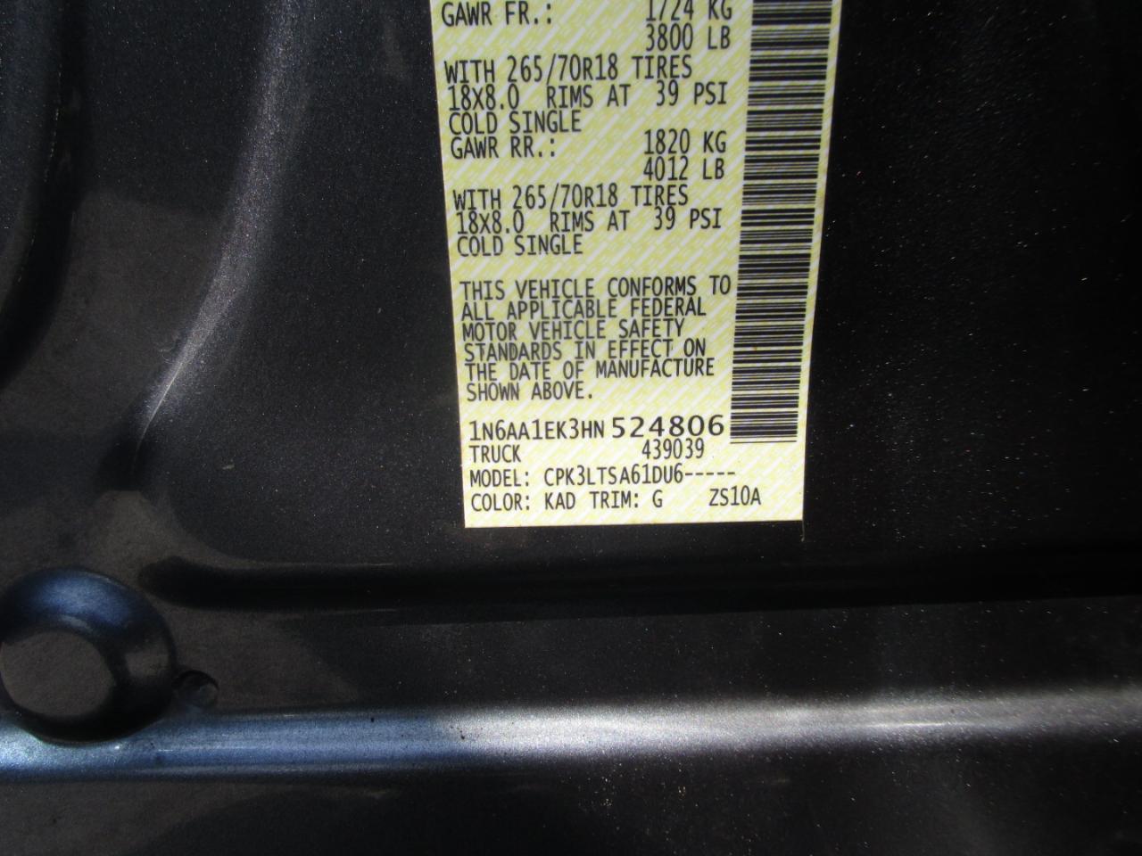 Nissan Titan SV Crew Cab 2WD 2017