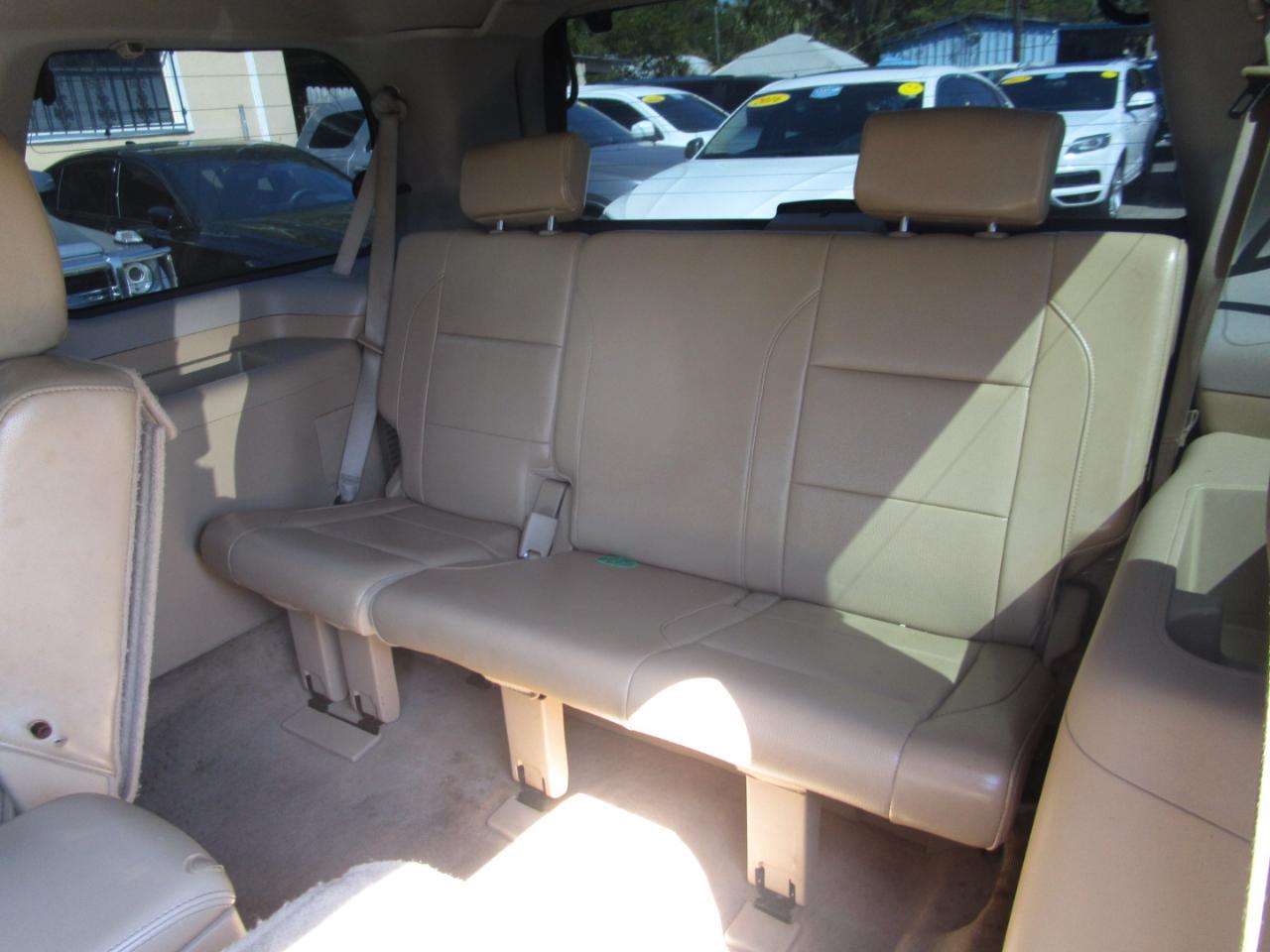 Nissan Armada Platinum 2WD 2013