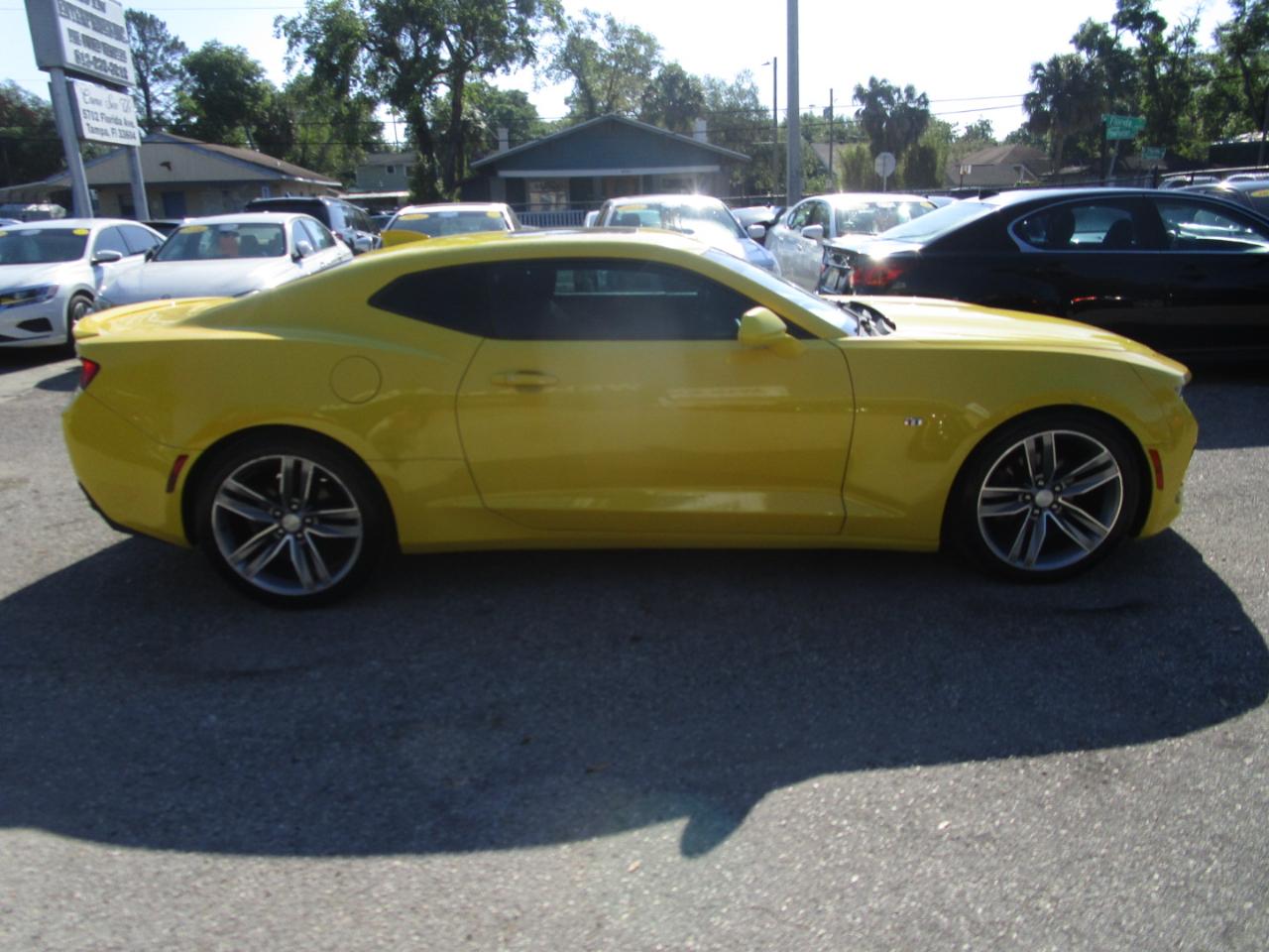 Chevrolet Camaro 1LT Coupe 8A 2018