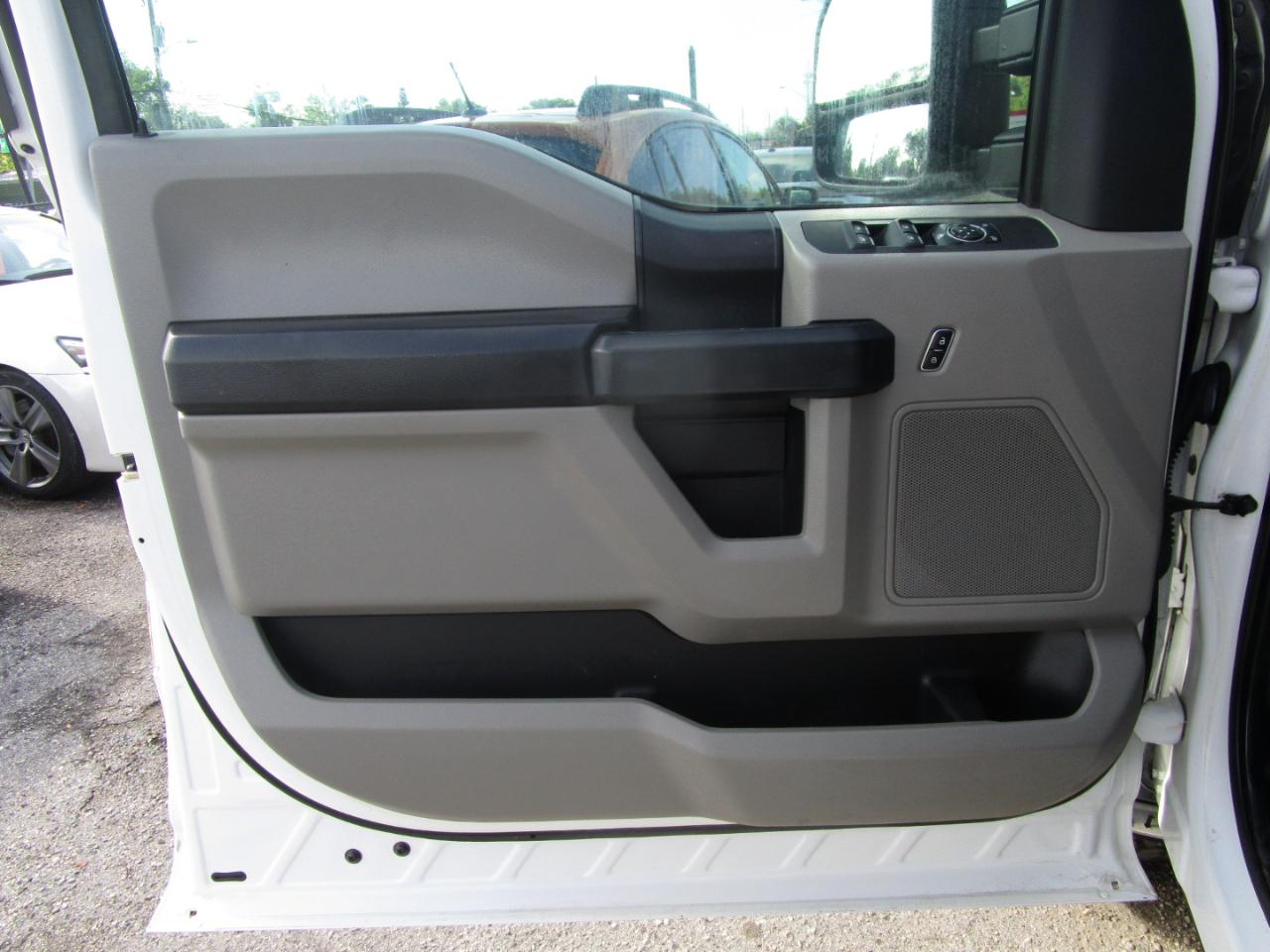 Ford F-250 SD King Ranch Crew Cab 2WD 2017