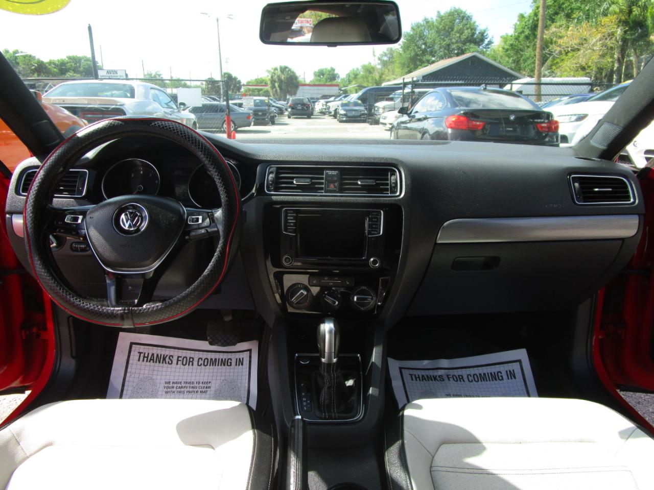 Volkswagen Jetta SE 6A 2016