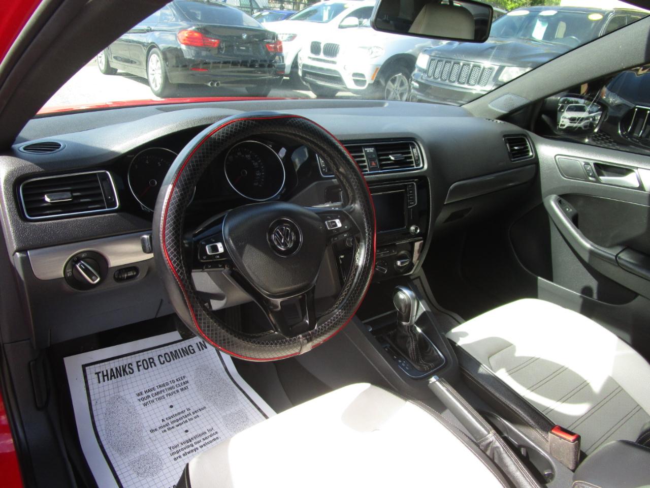 Volkswagen Jetta SE 6A 2016