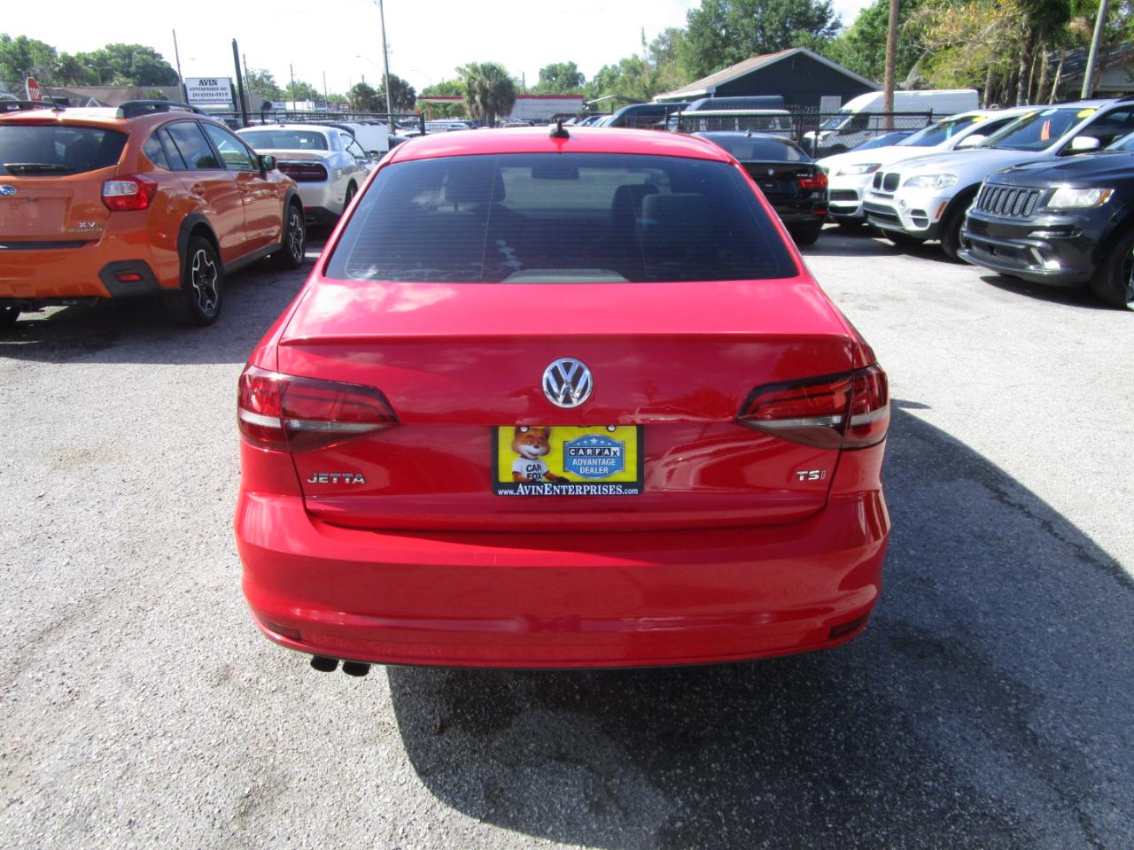 Volkswagen Jetta SE 6A 2016