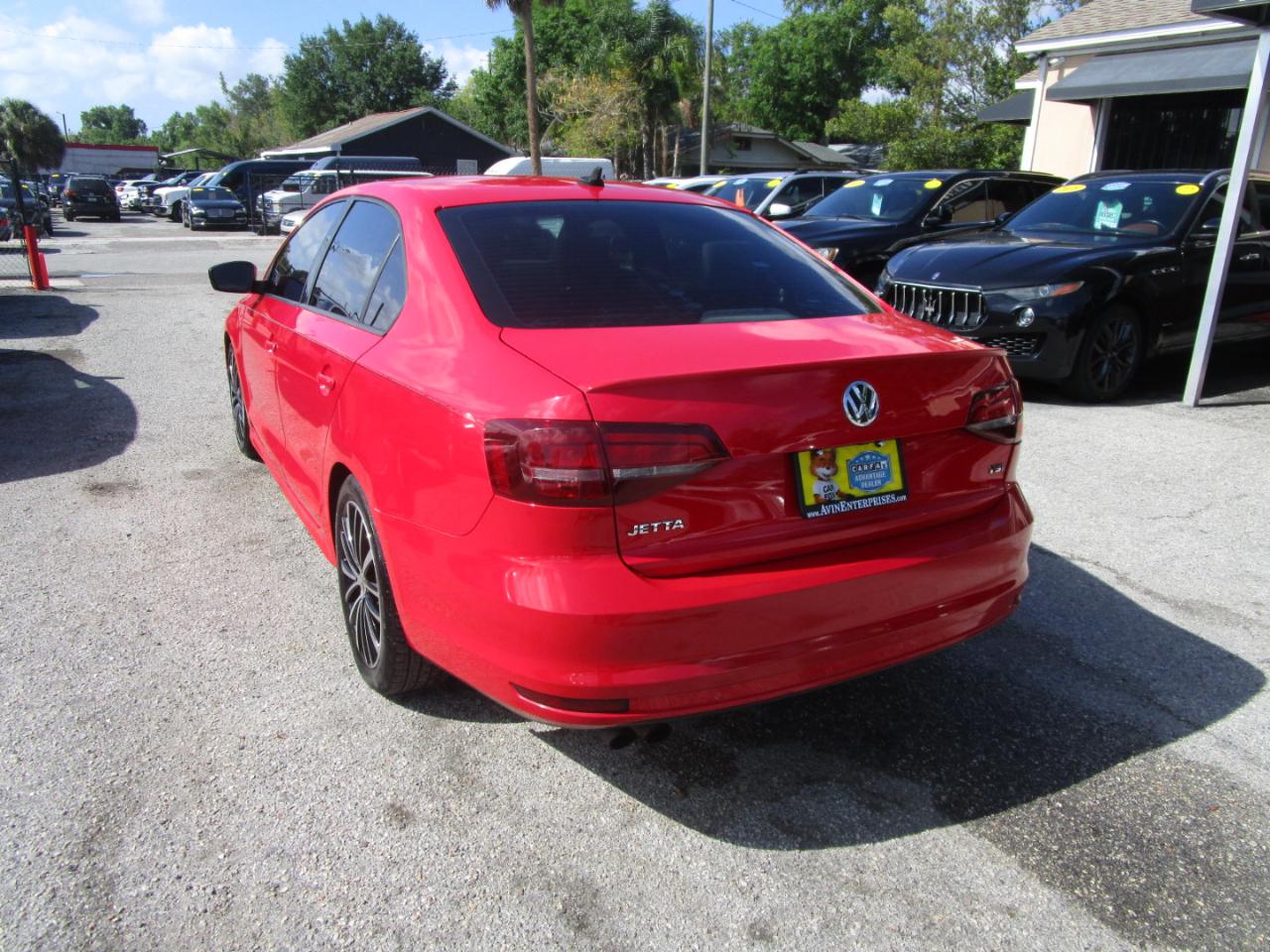 Volkswagen Jetta SE 6A 2016