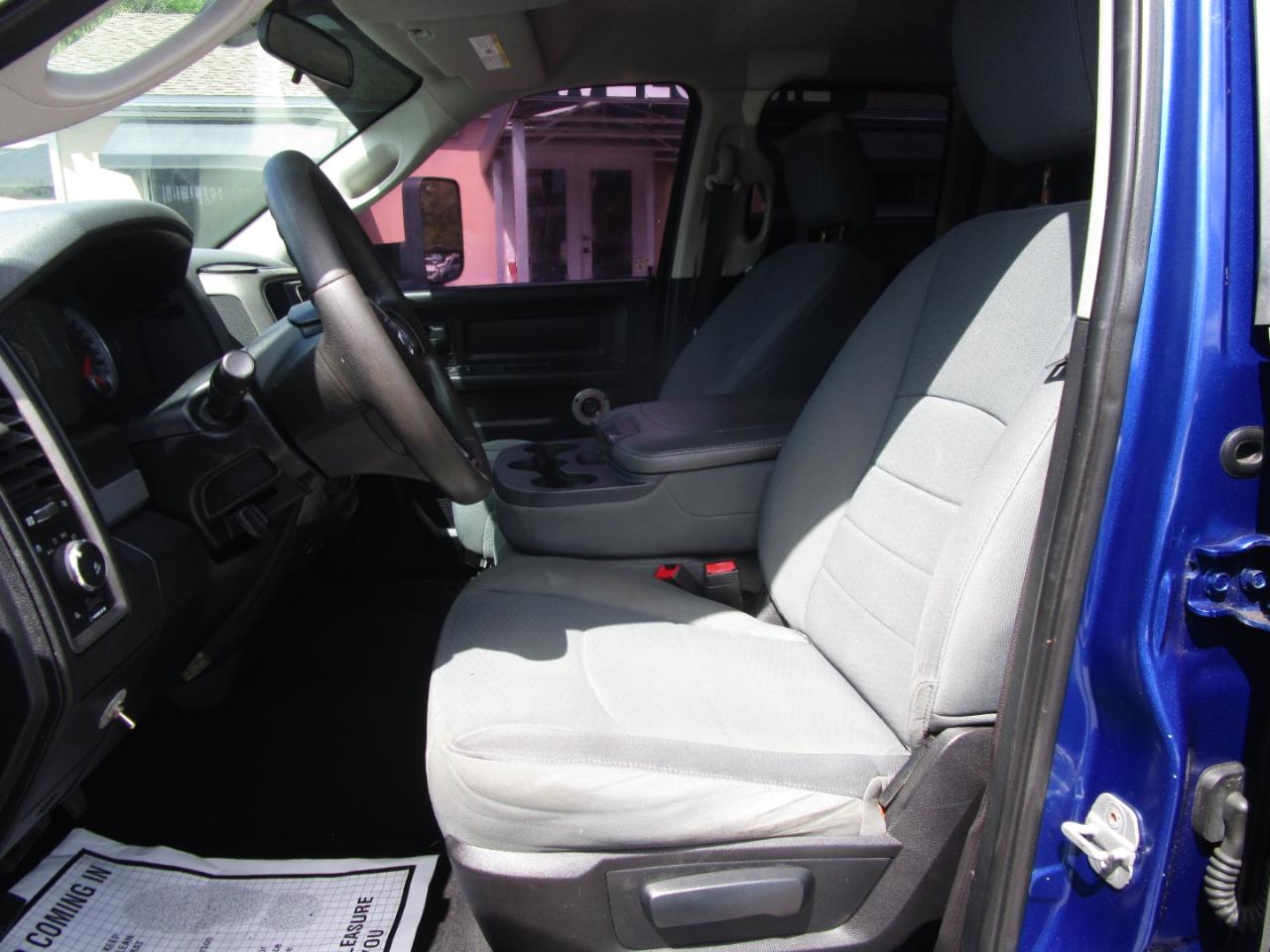 RAM 1500 Tradesman Quad Cab 2WD 2014