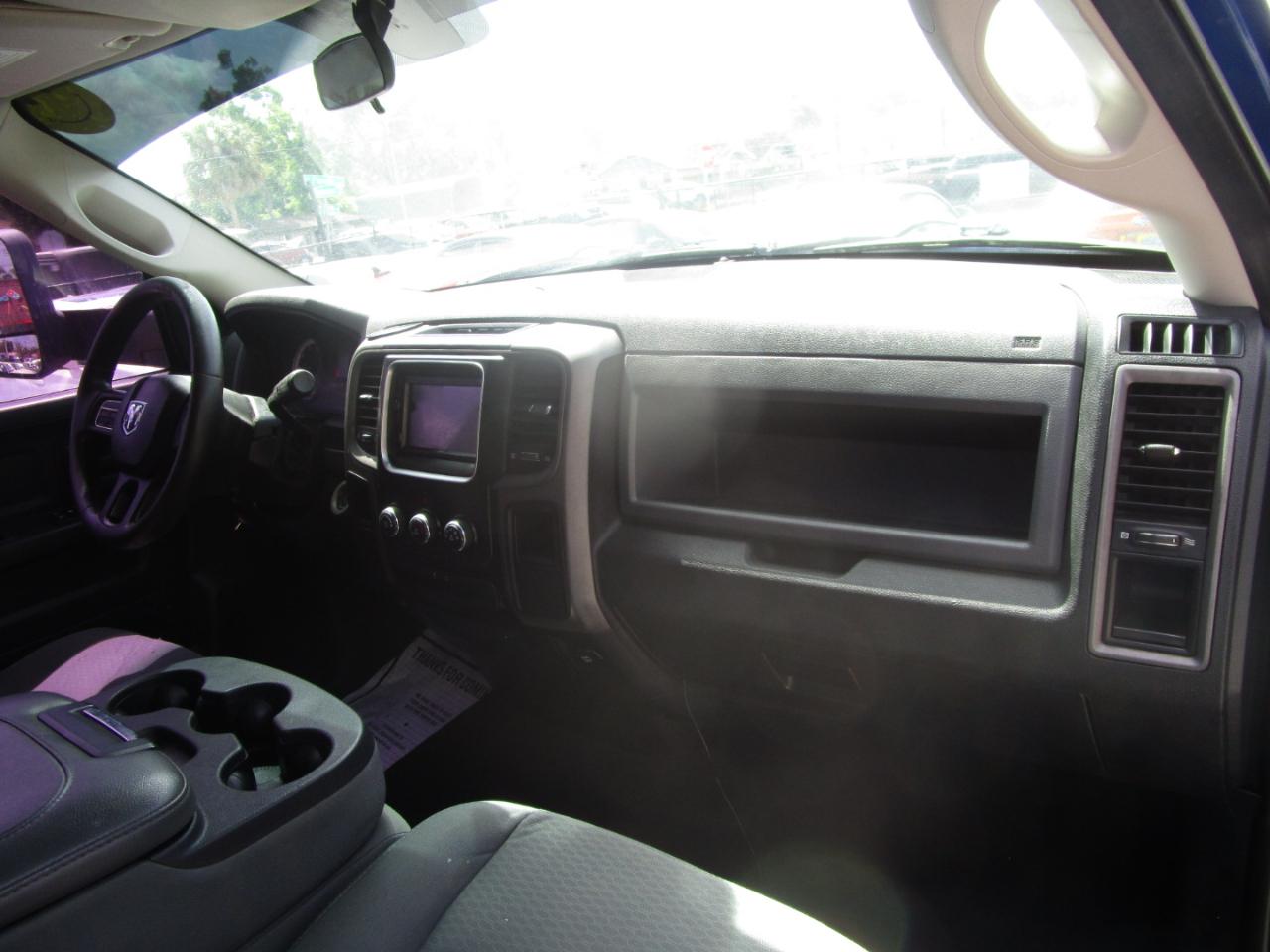 RAM 1500 Tradesman Quad Cab 2WD 2014