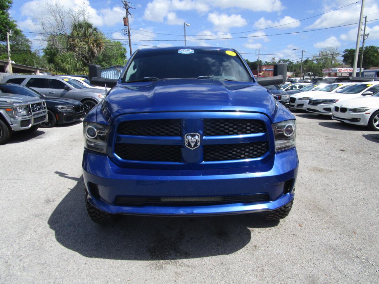 RAM 1500 Tradesman Quad Cab 2WD 2014