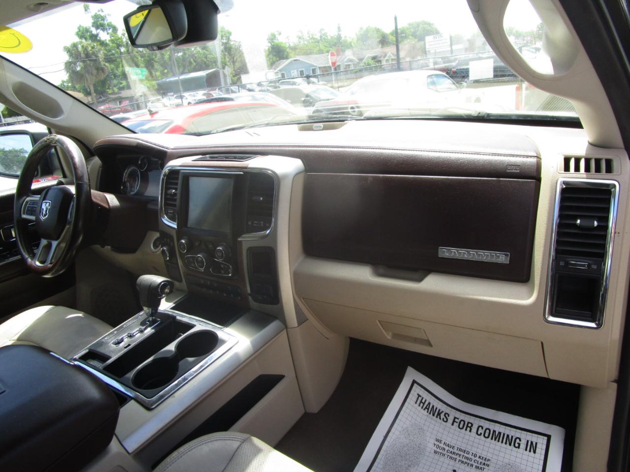 RAM 1500 Laramie Crew Cab SWB 4WD 2013