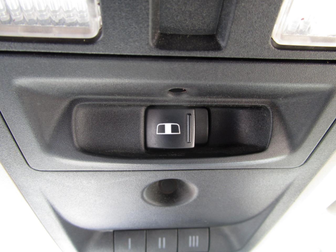 RAM 1500 Laramie Crew Cab SWB 4WD 2013