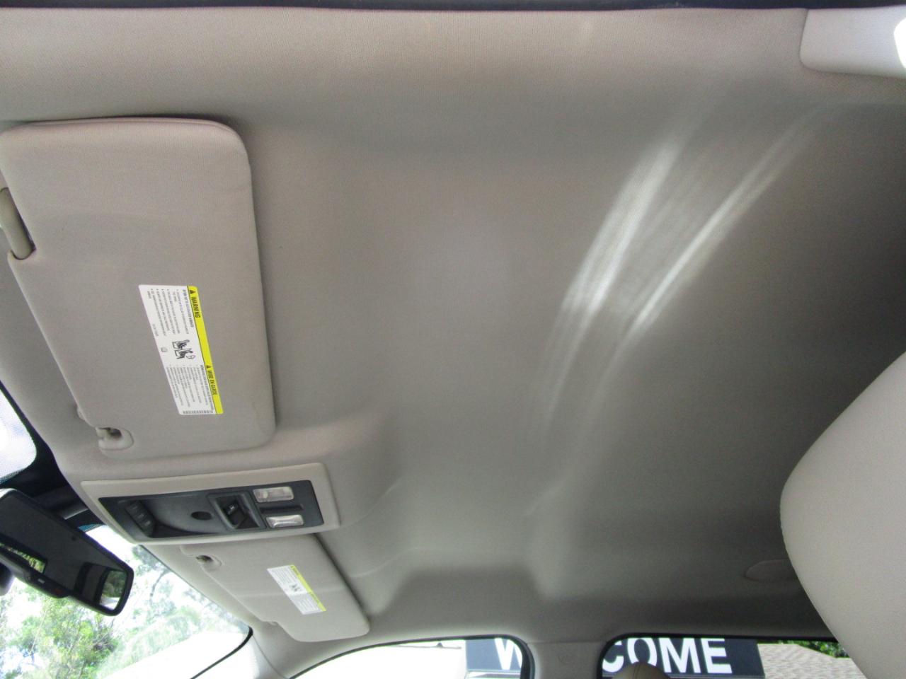 RAM 1500 Laramie Crew Cab SWB 4WD 2013