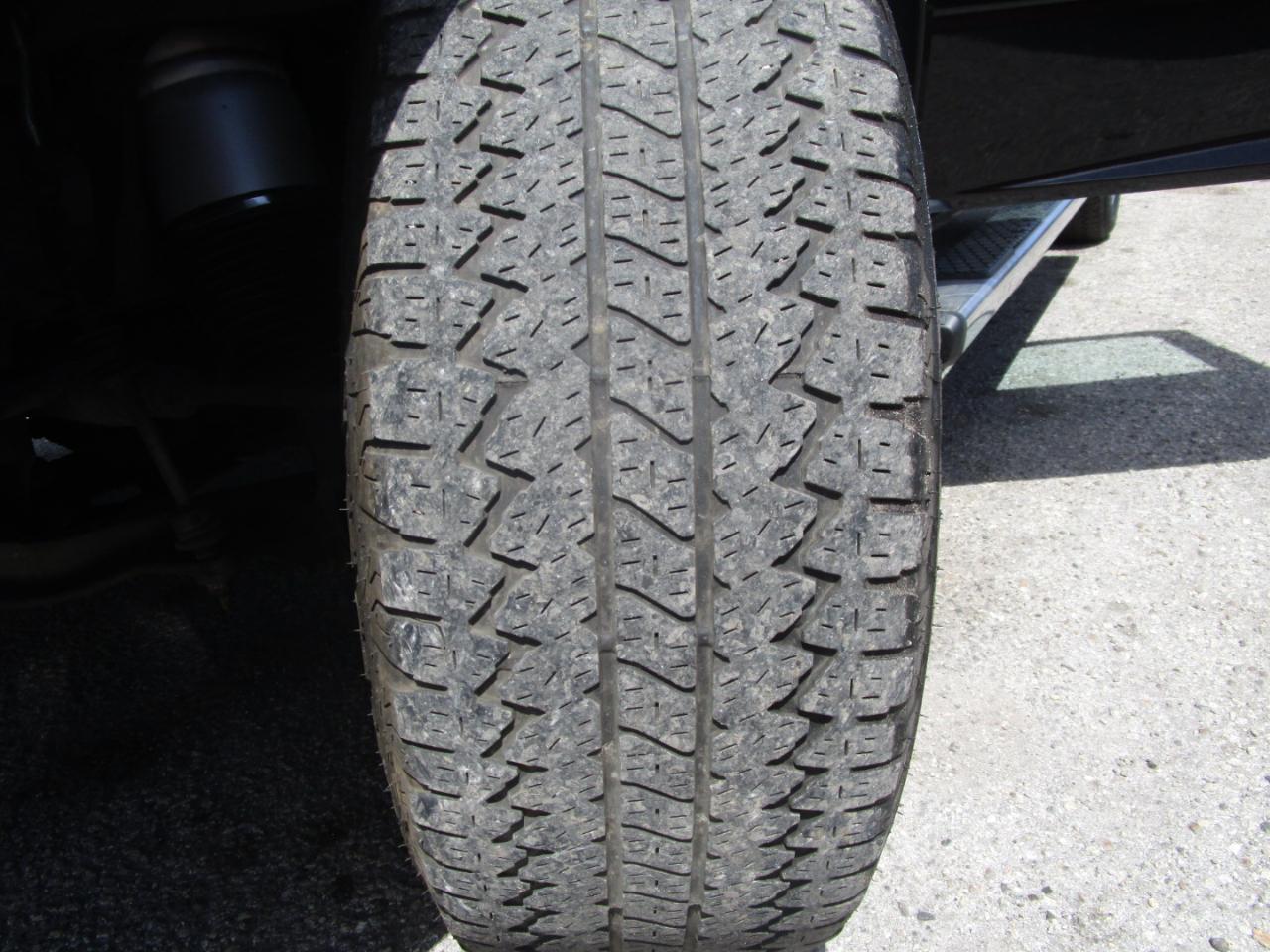 RAM 1500 Laramie Crew Cab SWB 4WD 2013