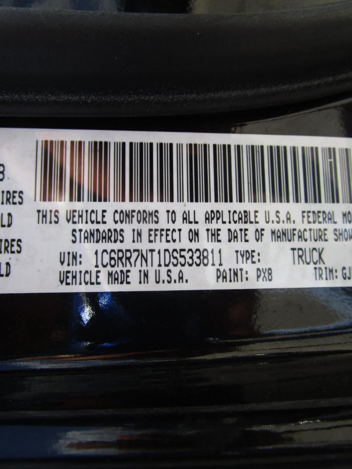 RAM 1500 Laramie Crew Cab SWB 4WD 2013