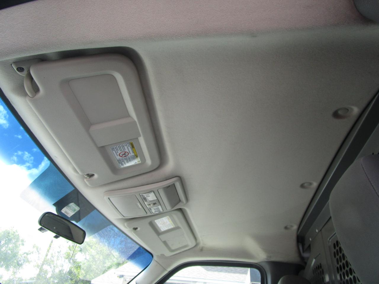 Nissan NV Cargo 2500 HD S V6 2019