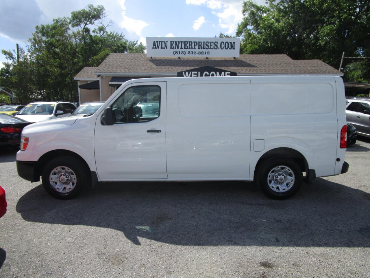 Nissan NV Cargo 2500 HD S V6 2019