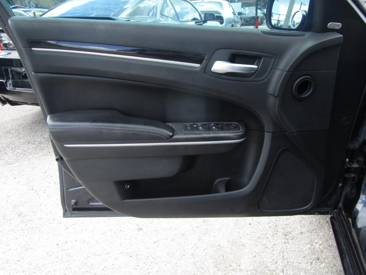 Chrysler 300 S V6 RWD 2019