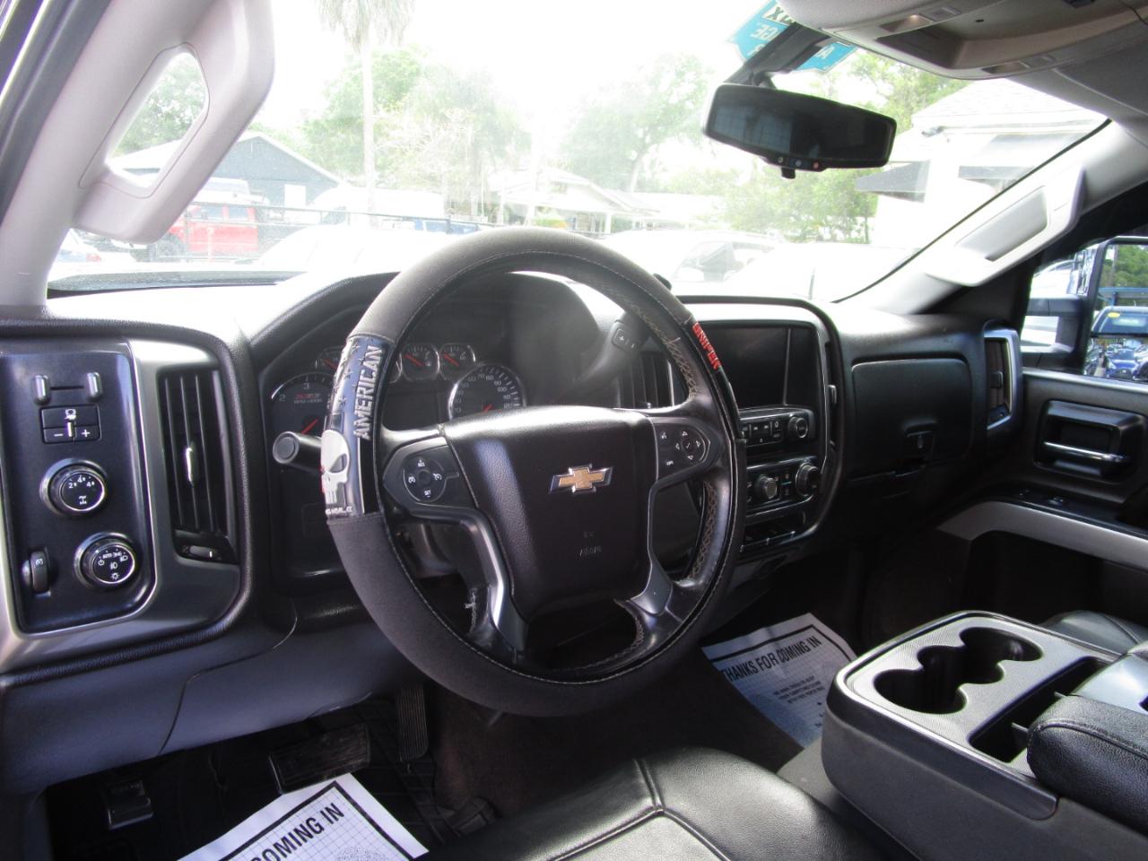 Chevrolet Silverado 2500HD LT Crew Cab Long Box 4WD 2015