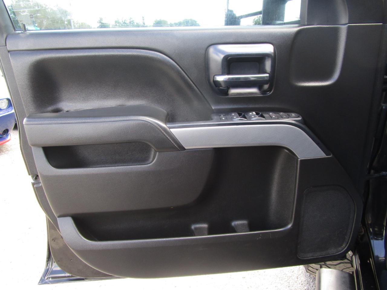 Chevrolet Silverado 2500HD LT Crew Cab Long Box 4WD 2015