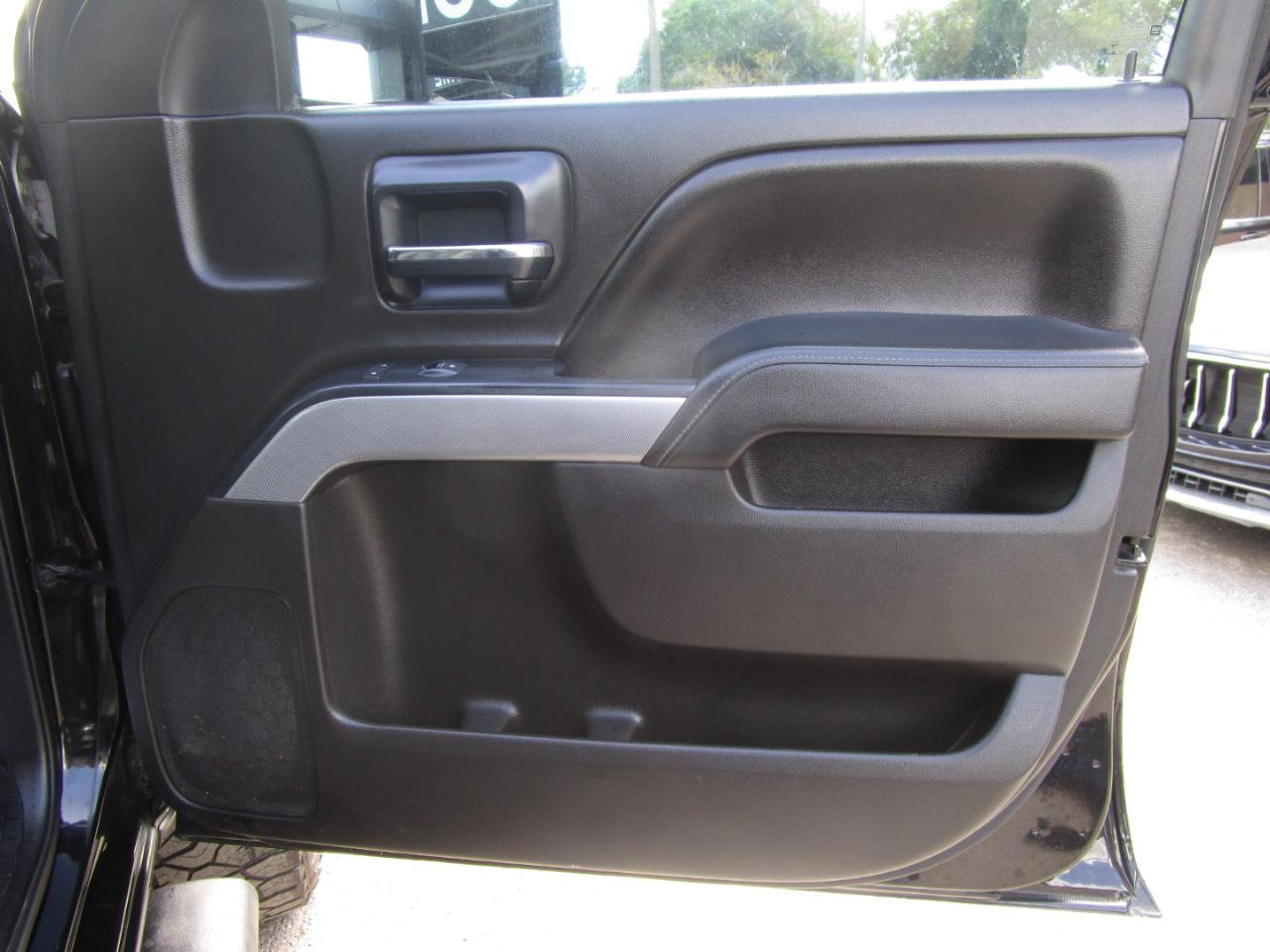 Chevrolet Silverado 2500HD LT Crew Cab Long Box 4WD 2015