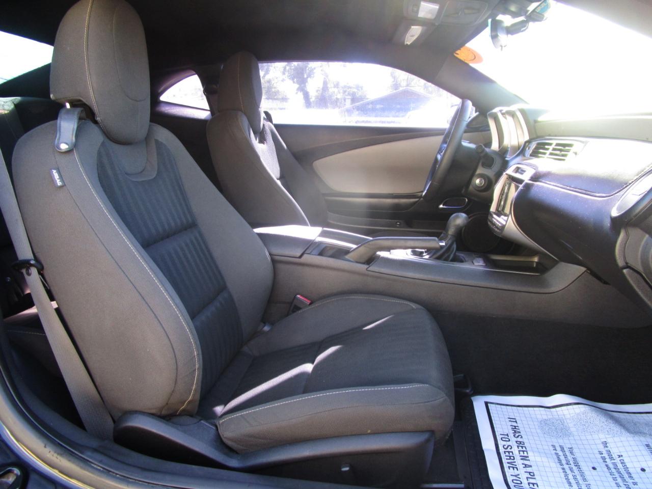 Chevrolet Camaro 1LS Coupe 2015