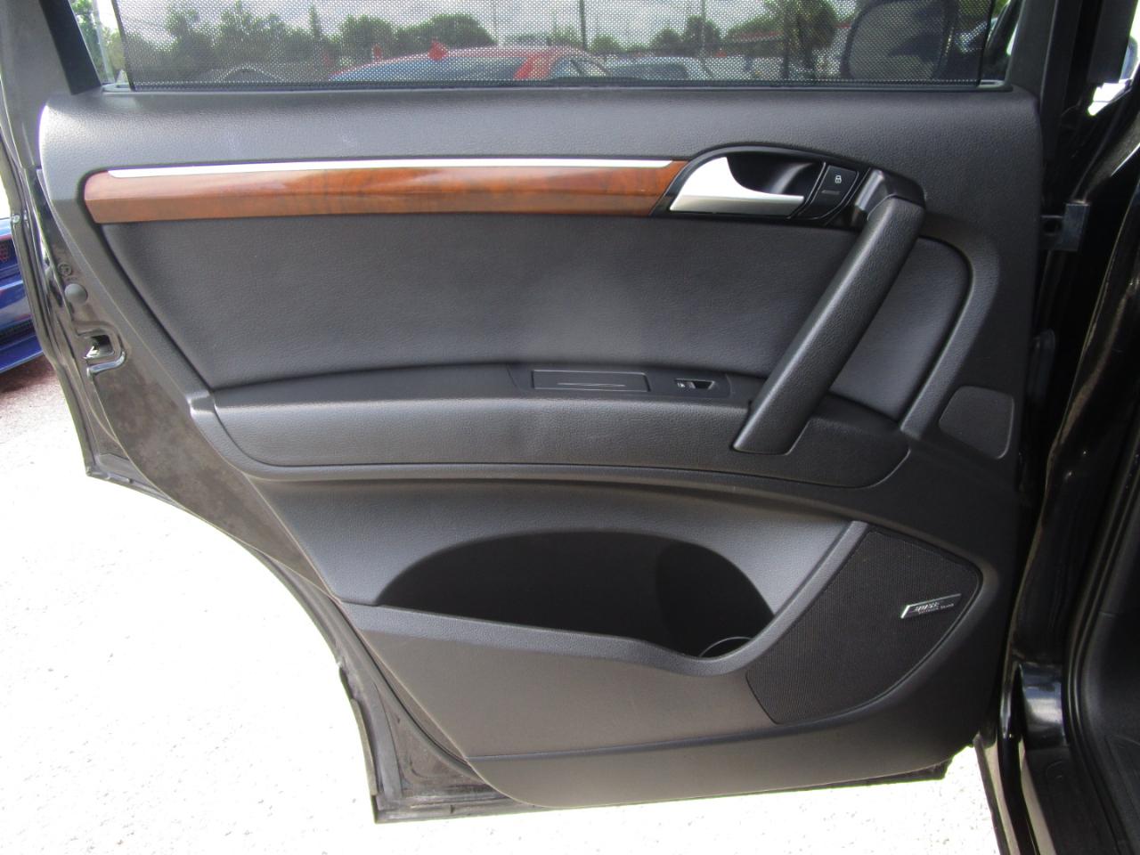 Audi Q7 3.0T Premium Plus quattro 2015