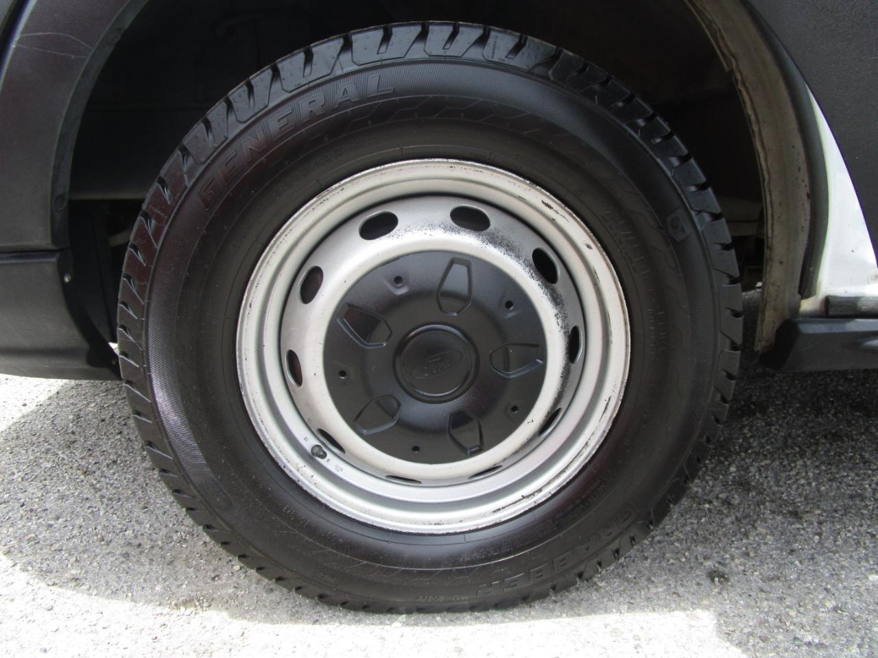 Ford Transit 250 Van Med. Roof w/Sliding Pass. 148-in. WB 2016