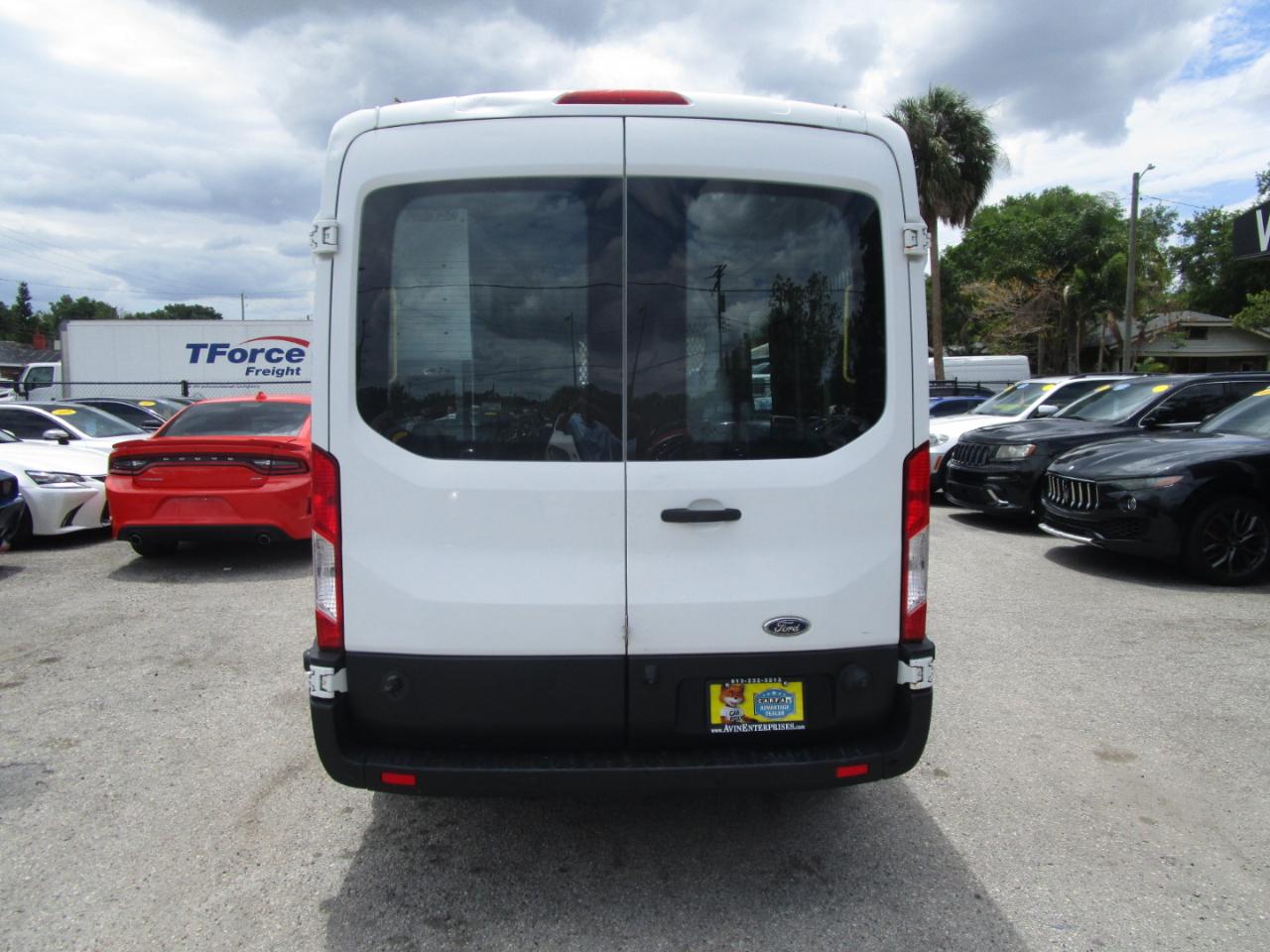 Ford Transit 250 Van Med. Roof w/Sliding Pass. 148-in. WB 2016