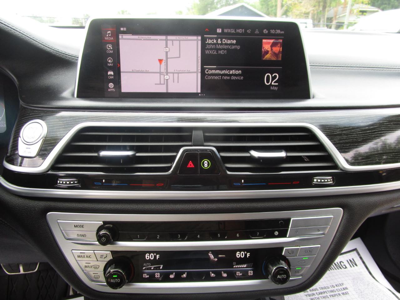 BMW 7-Series 740i 2021