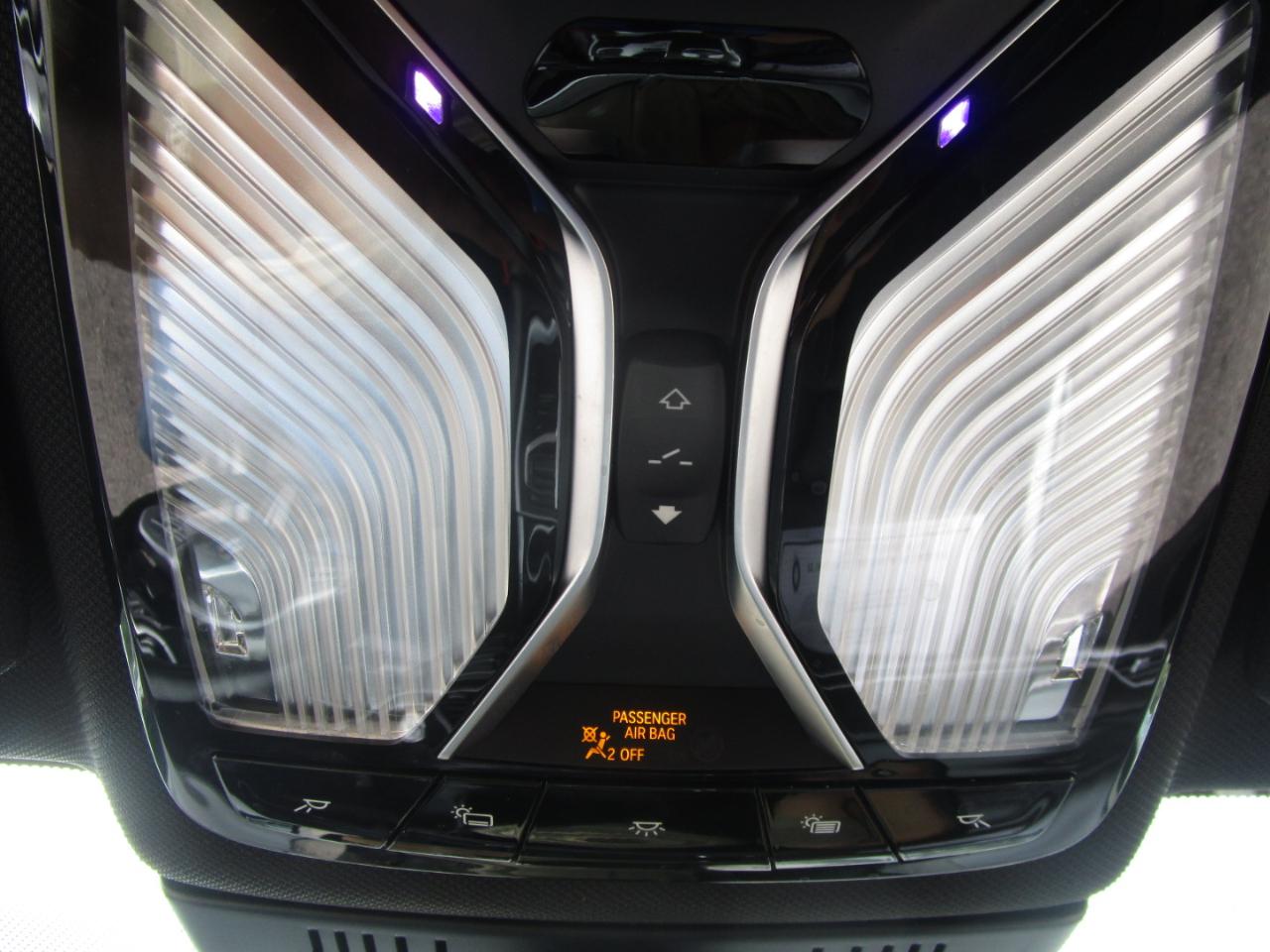 BMW 7-Series 740i 2021