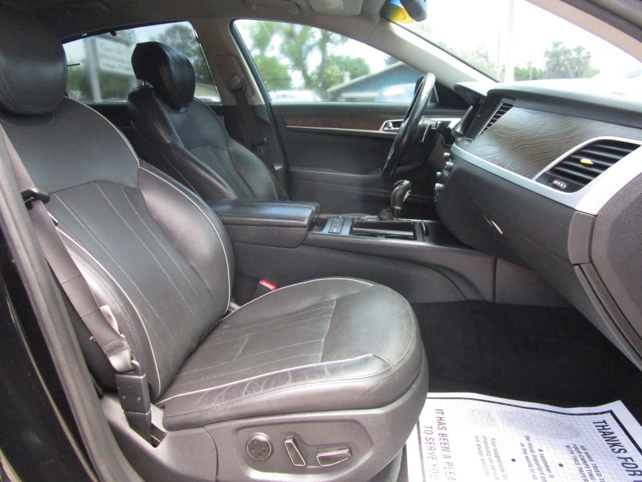 Hyundai Genesis 5.0L RWD 2015