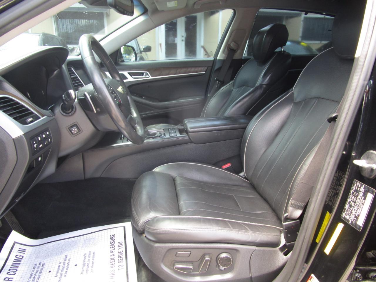 Hyundai Genesis 5.0L RWD 2015
