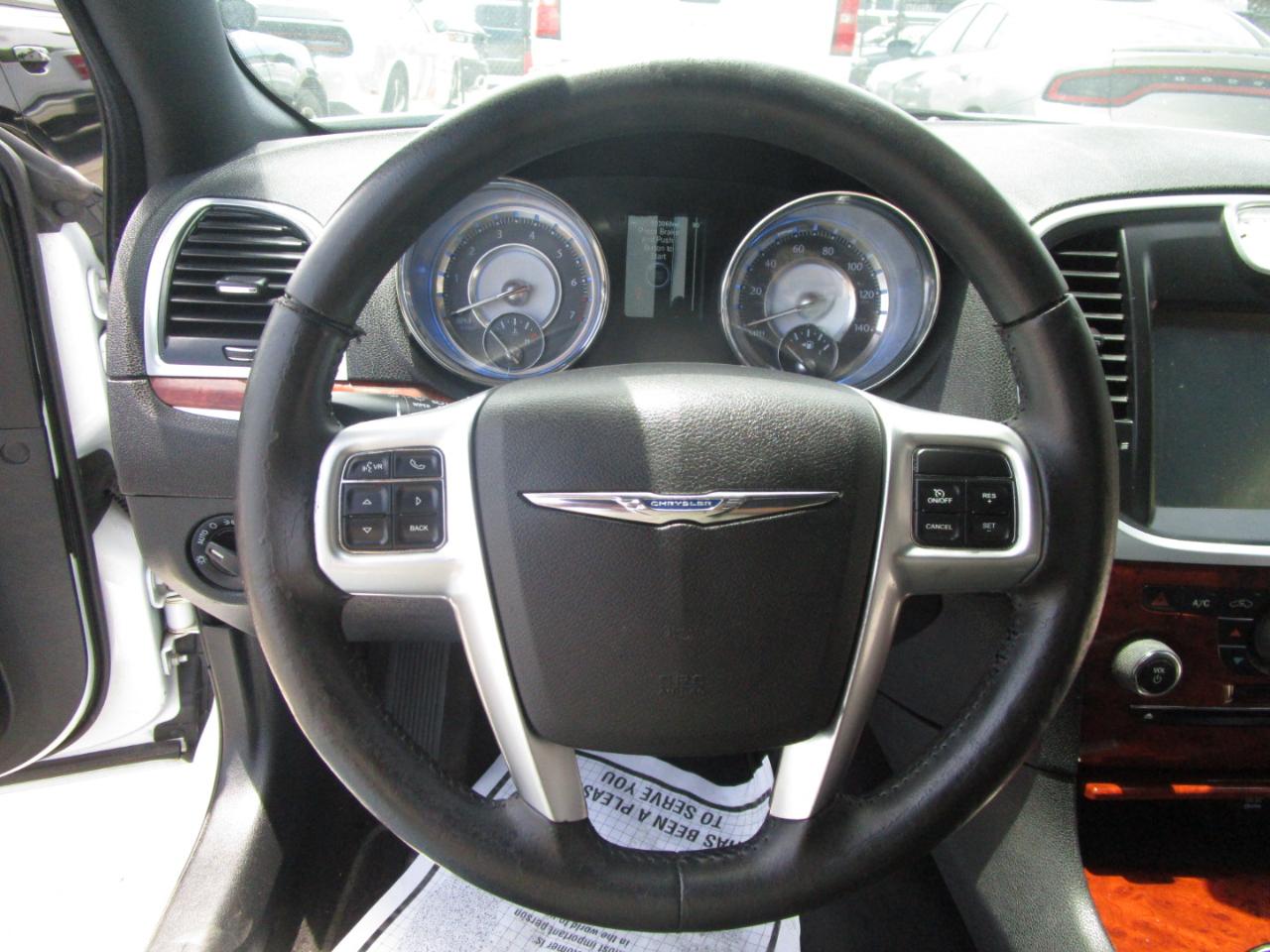 Chrysler 300 RWD 2013