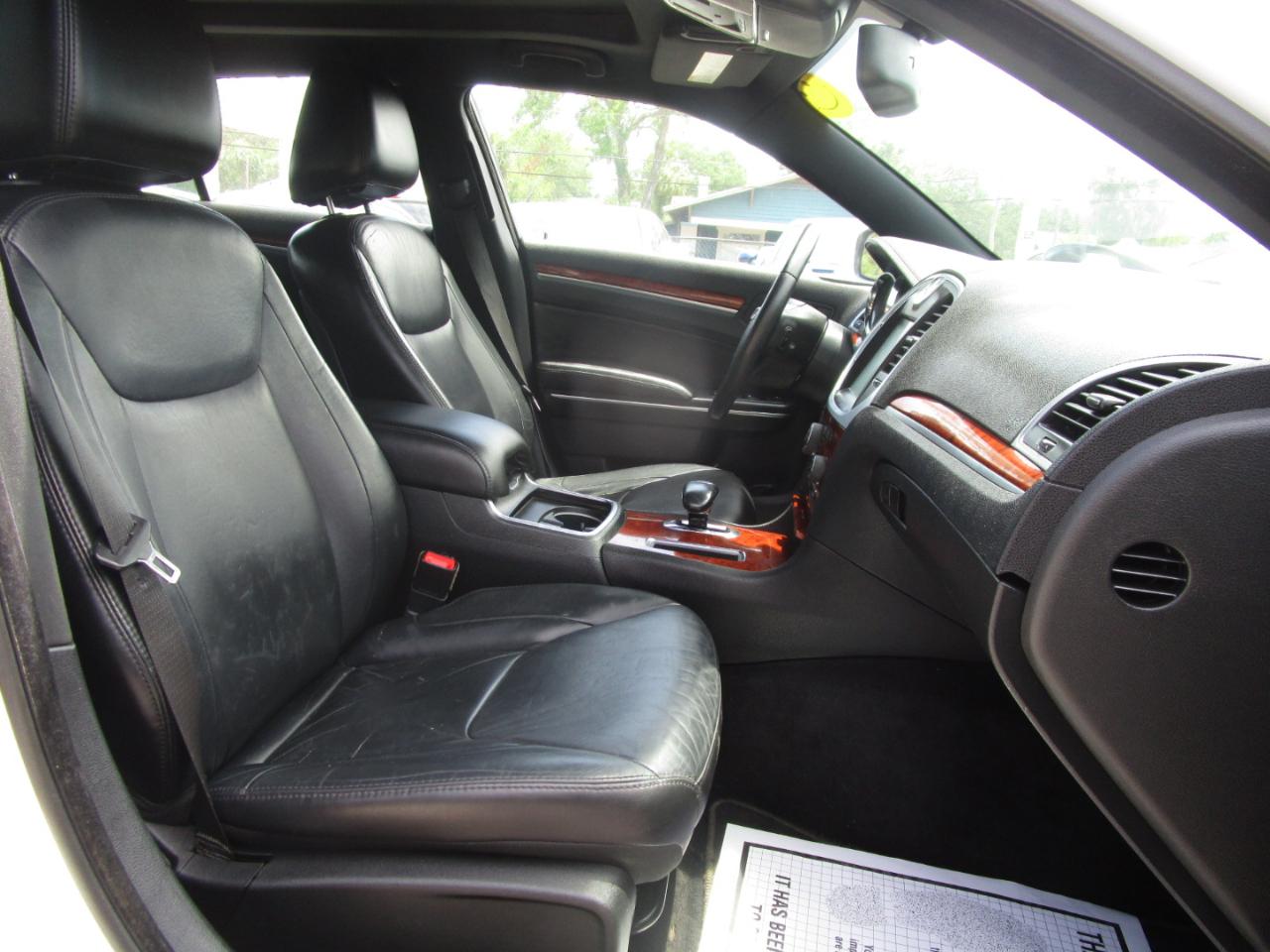 Chrysler 300 RWD 2013