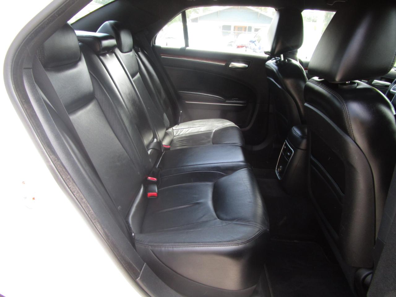 Chrysler 300 RWD 2013
