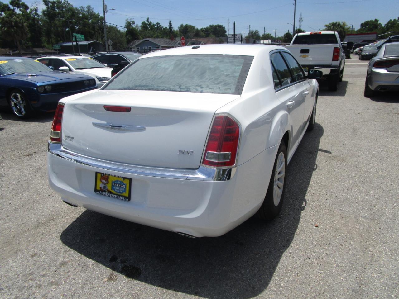 Chrysler 300 RWD 2013