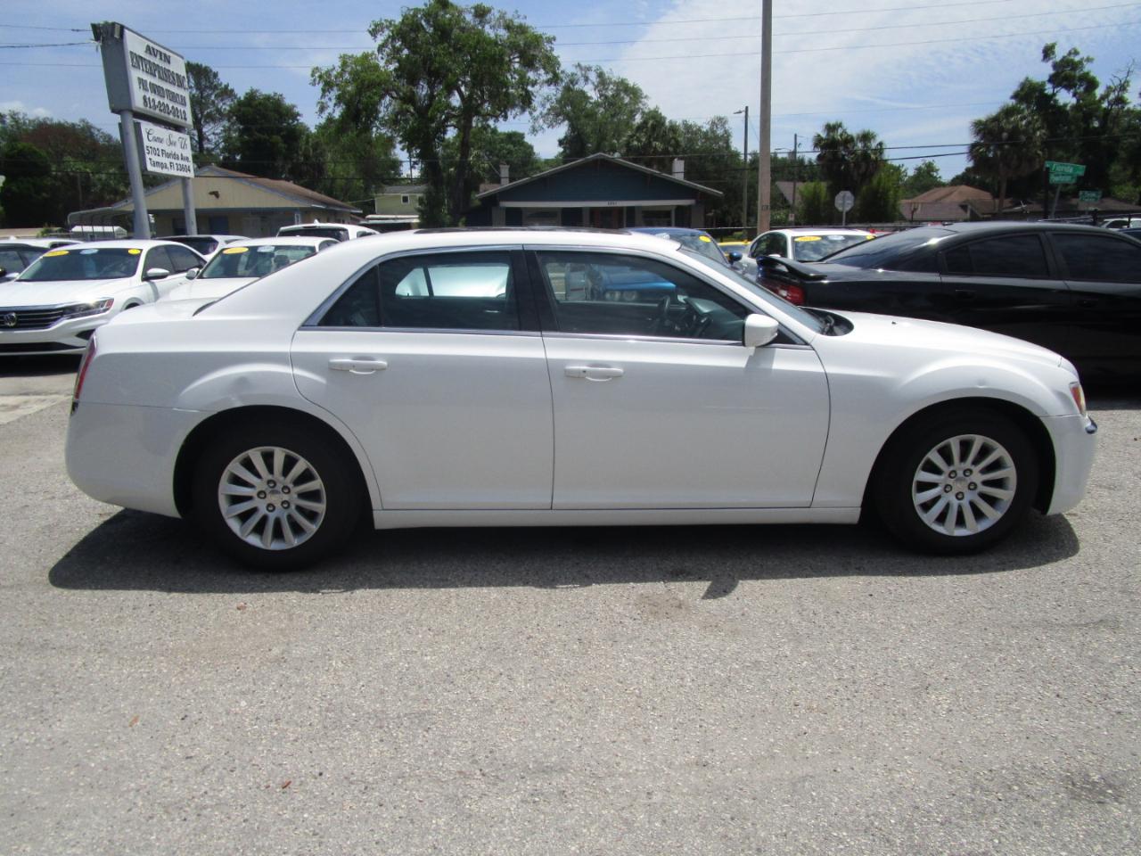 Chrysler 300 RWD 2013