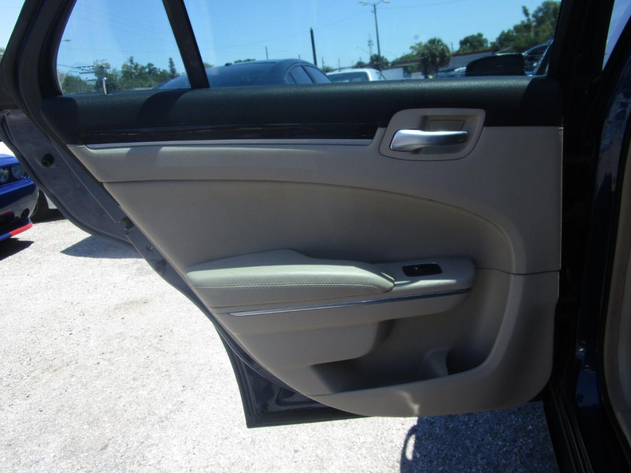 Chrysler 300 RWD 2014