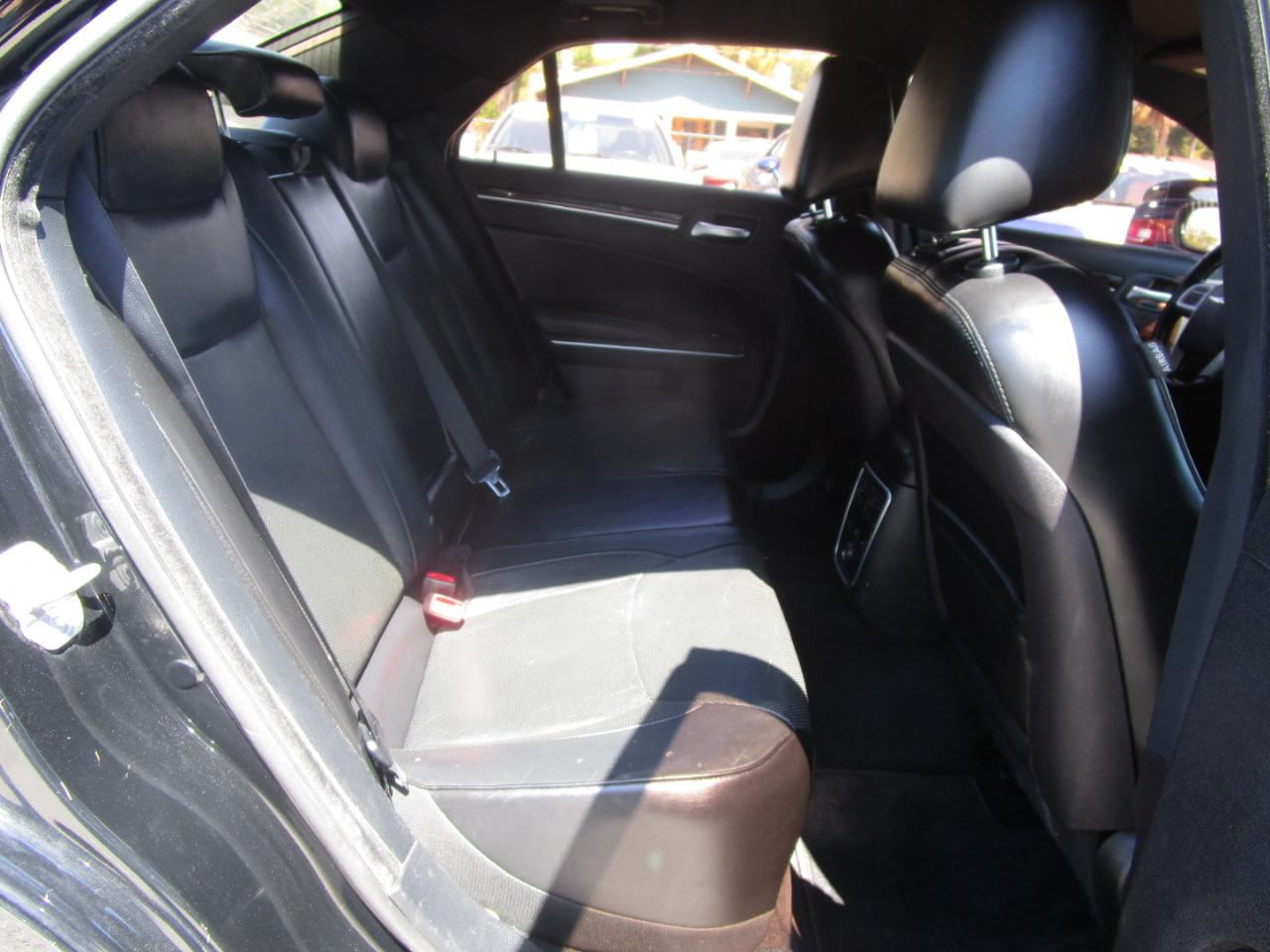 Chrysler 300 C RWD 2013
