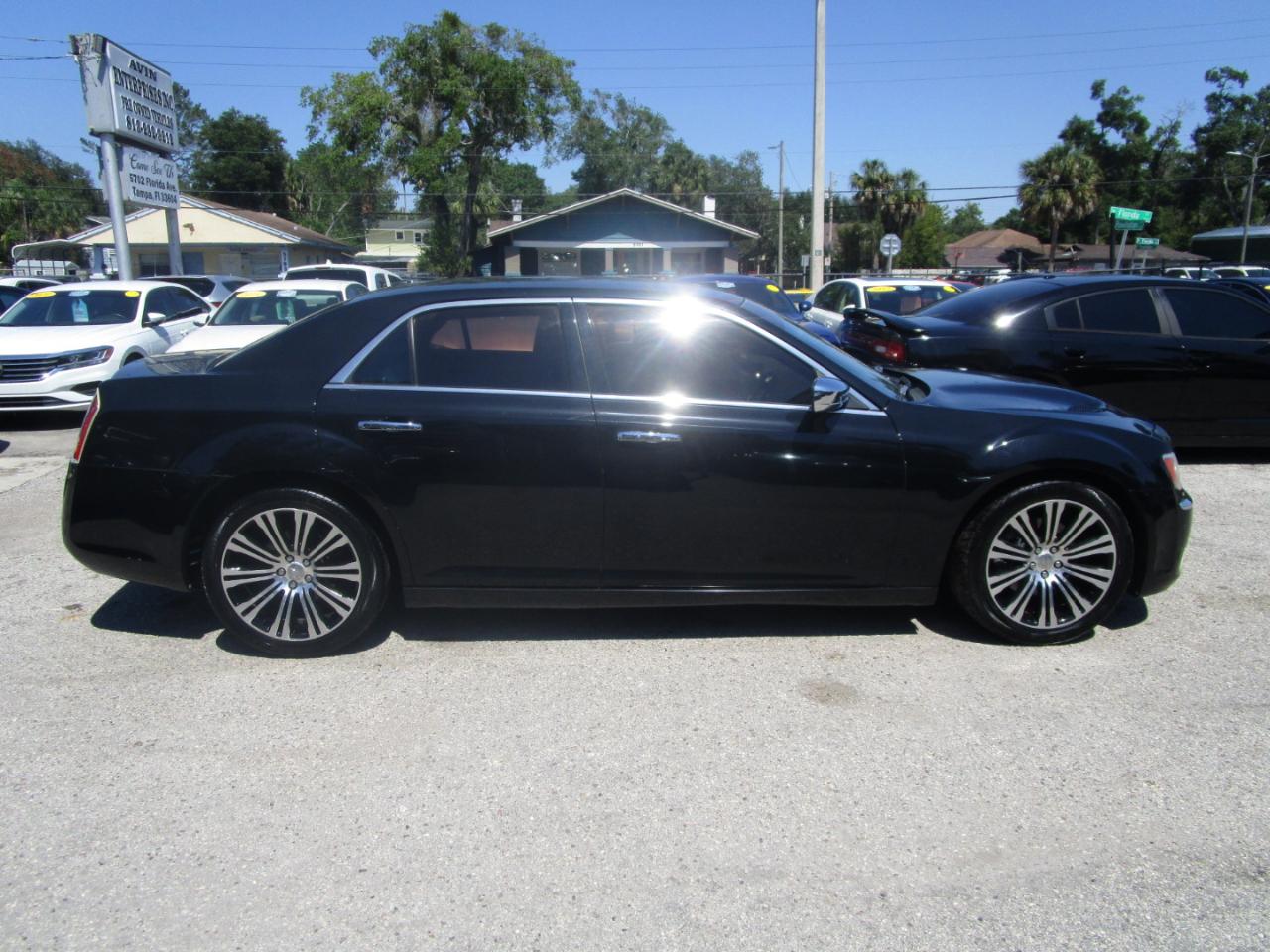 Chrysler 300 C RWD 2013