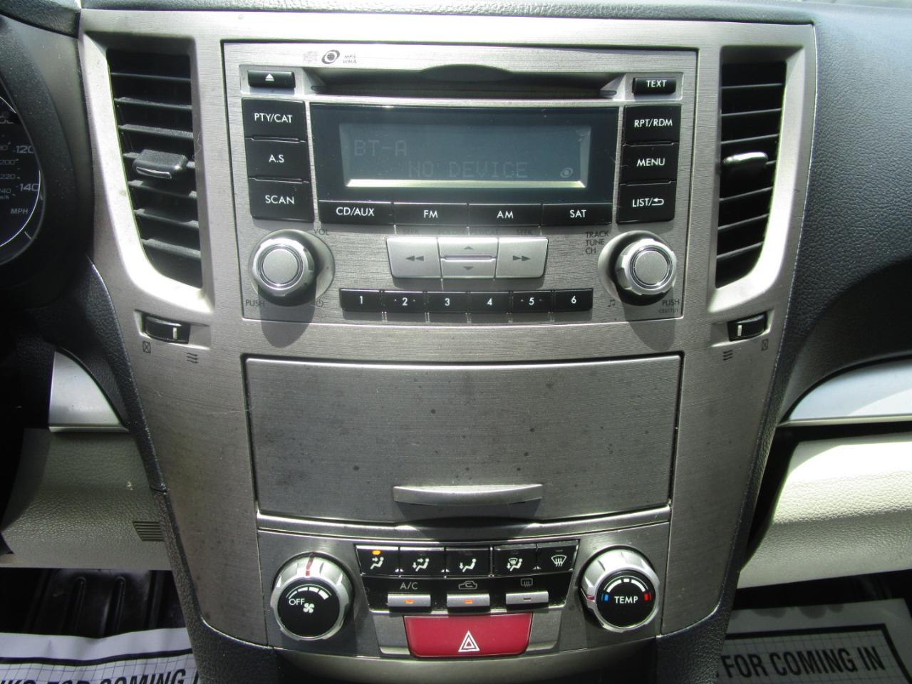 Subaru Outback 2.5i Premium 2012