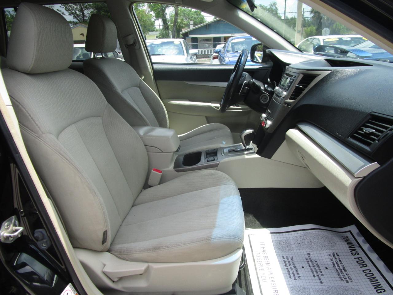 Subaru Outback 2.5i Premium 2012