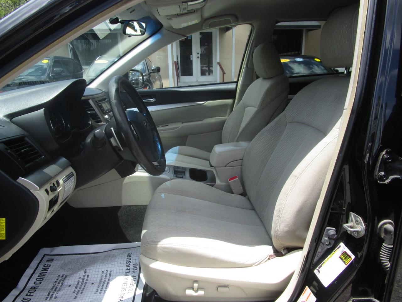 Subaru Outback 2.5i Premium 2012