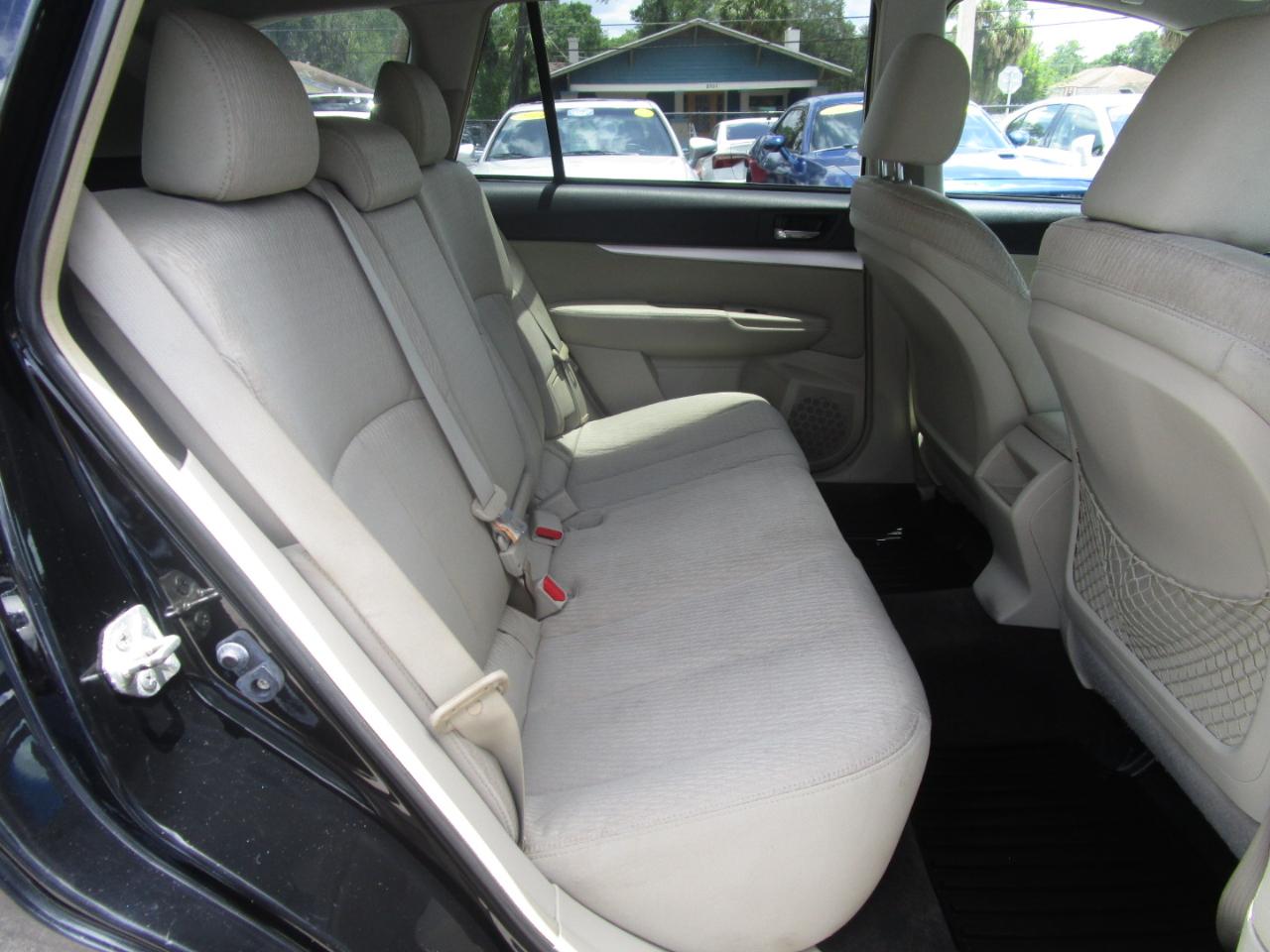 Subaru Outback 2.5i Premium 2012