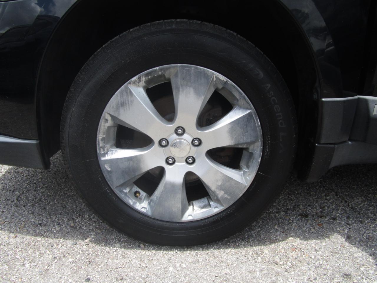 Subaru Outback 2.5i Premium 2012