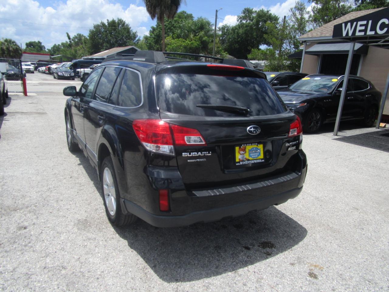 Subaru Outback 2.5i Premium 2012