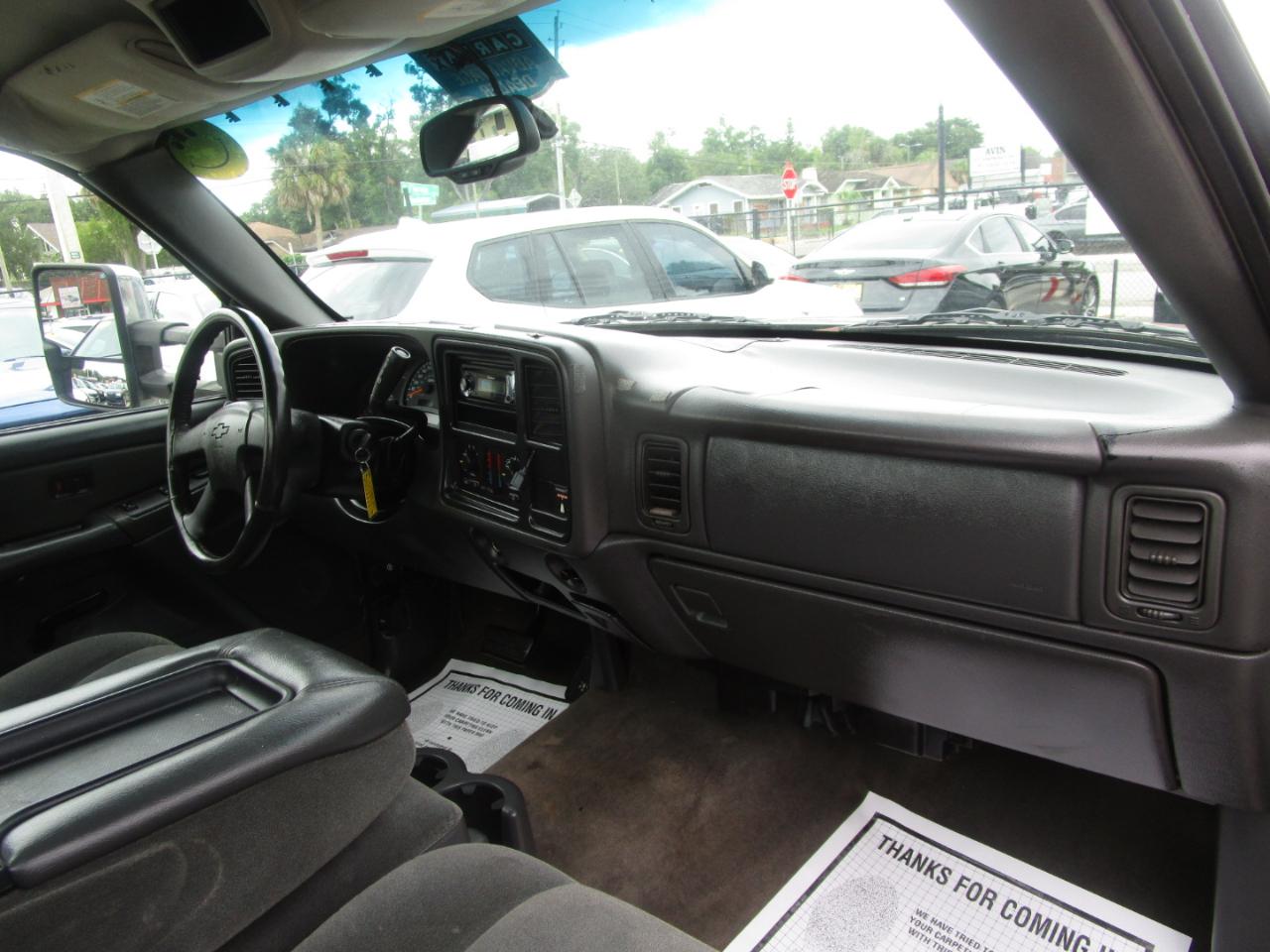 Chevrolet Silverado 3500 Regular Cab 2WD 2003