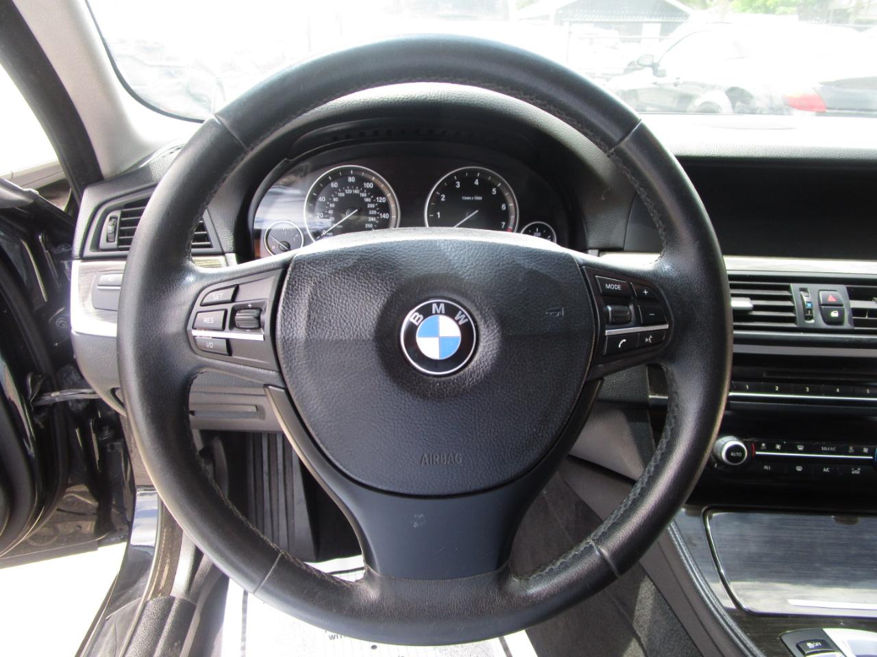 BMW 5-Series 528i 2013