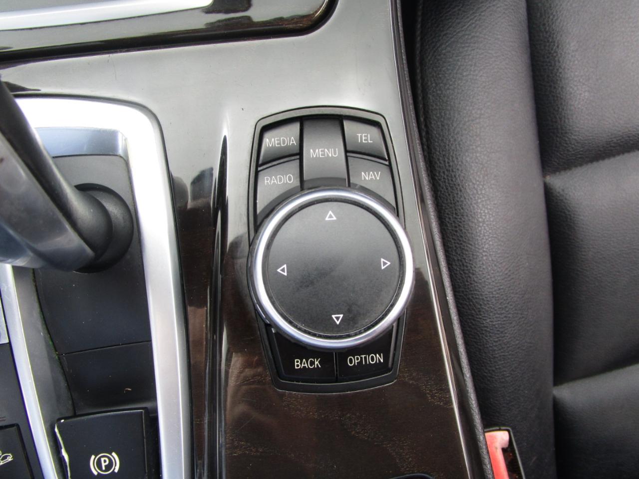 BMW 5-Series 528i xDrive 2015