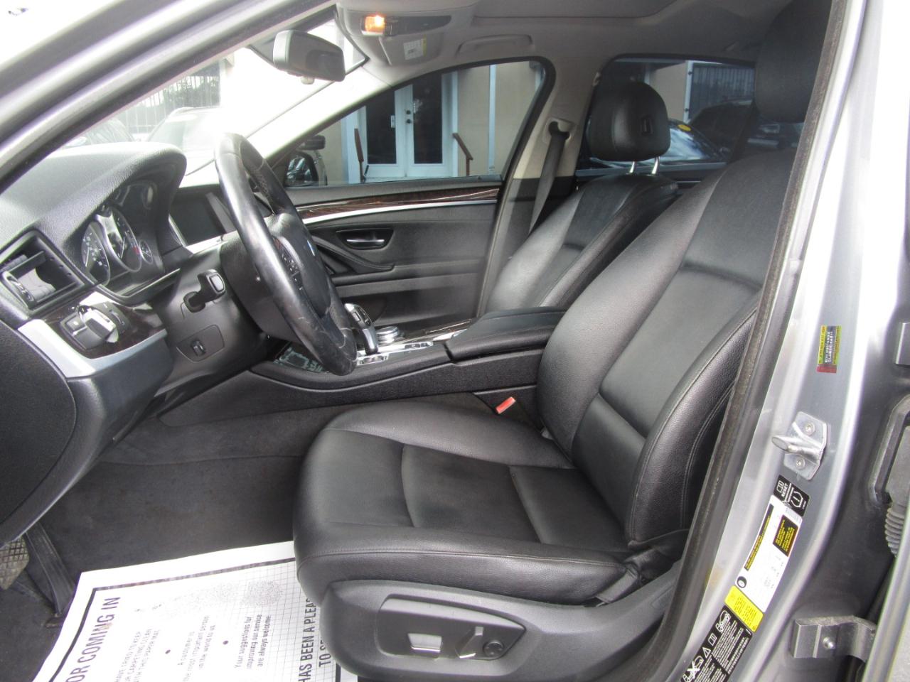 BMW 5-Series 528i xDrive 2015